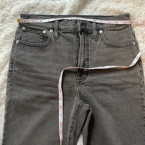 Madewell Women's Gray Distressed Jeans - Picture 10 of 13